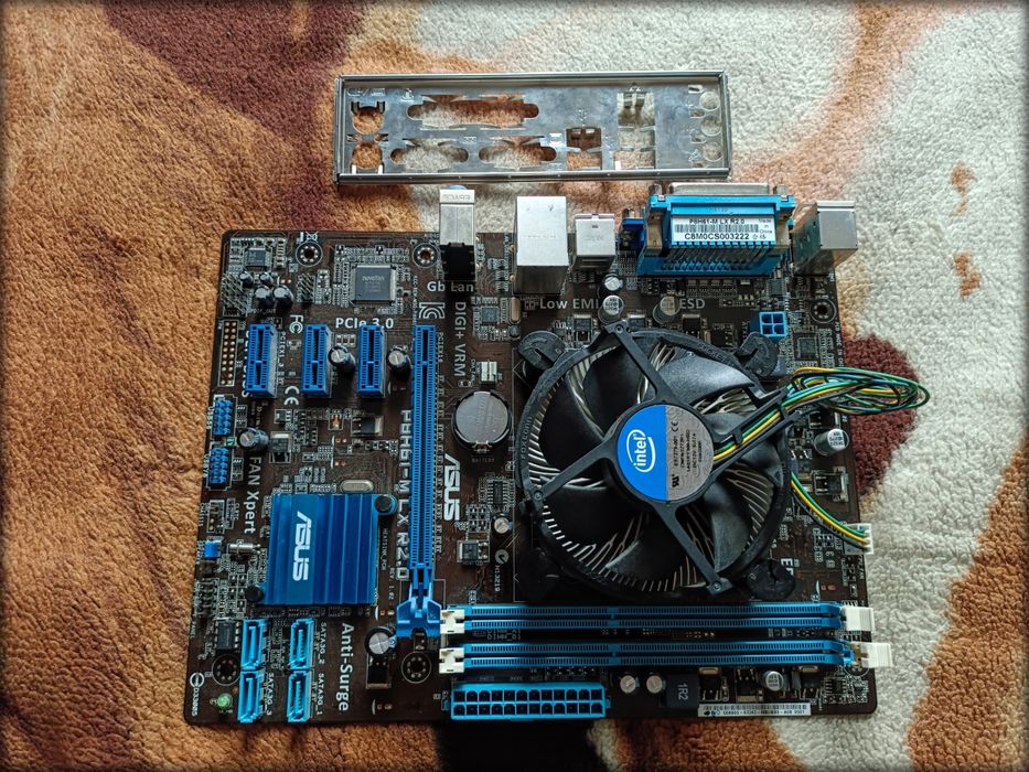 Componente PC, monitoare, etc...