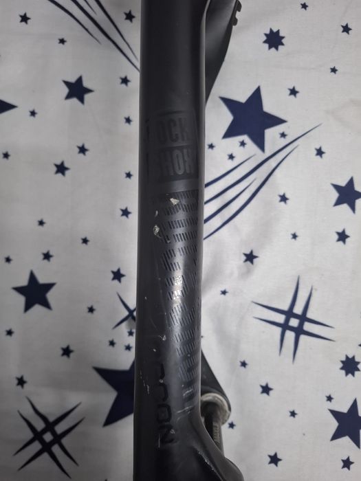 Vînd furca rockshox