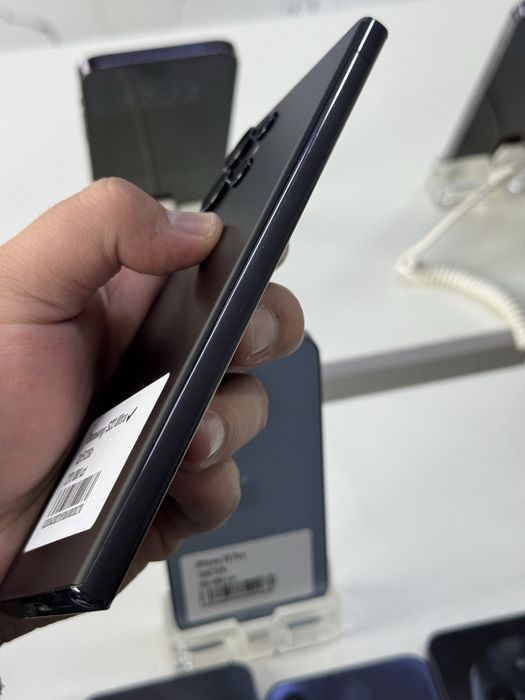 Samsung S23 Ultra 512gb ozu 12