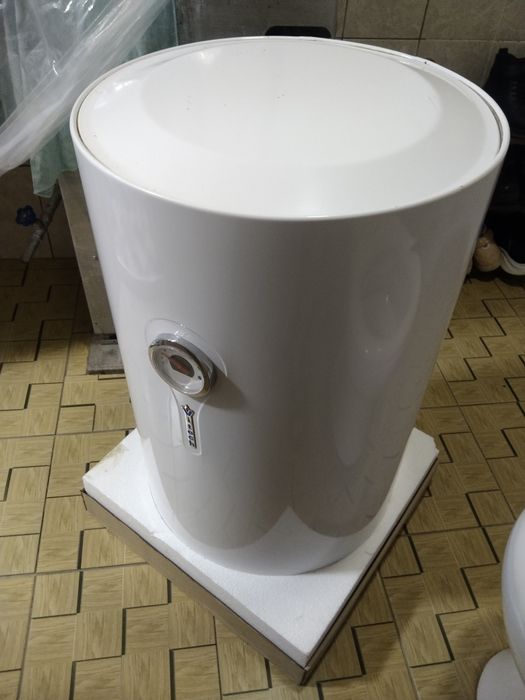 Ariston 80L Elektor Suv isitgich 80L Водонагреватель 80Л