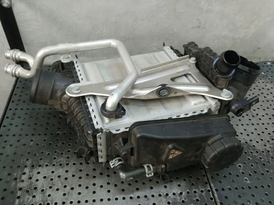 intercooler 2.0b 260920 mercedes a-class a35 amg w177  euro 6 a2600906700