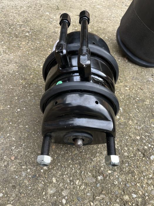 Piese camioane remorci