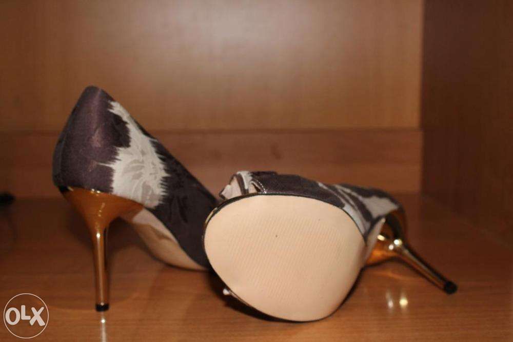 Модельные женские туфли