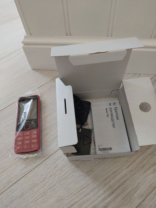 Nokia 150 Dual Sim кнопочный телефон на 2 SIM-карты.