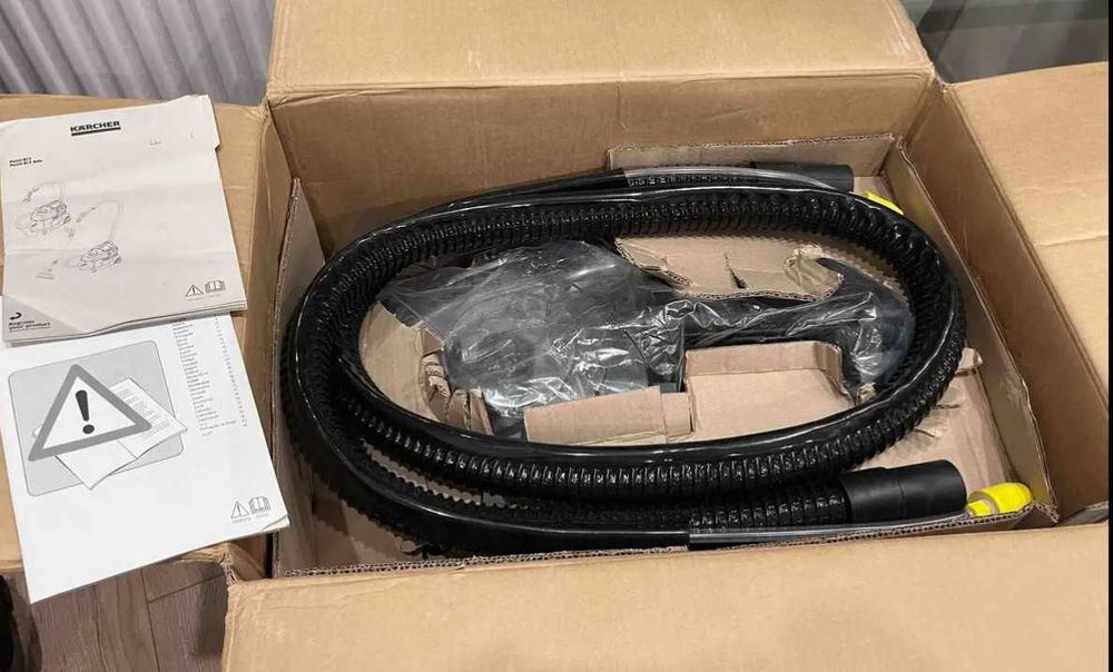 Продам новый моющий пылесос Karcher Puzzi 8/1