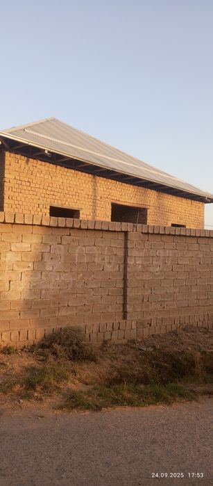 Битмаган участка сотилади.