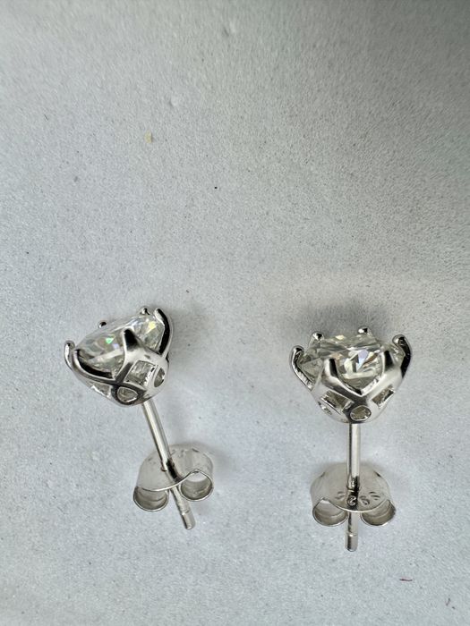 Сребърни обеци с мойсанит (Диамант) 1 карат