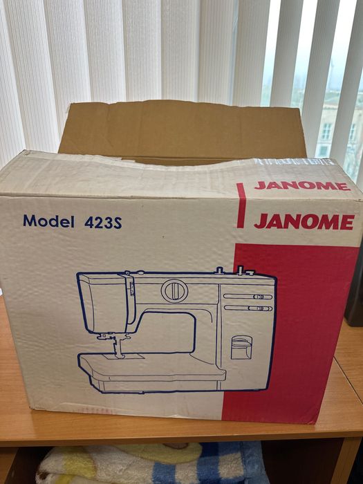 Швейная машинка Janome 423s