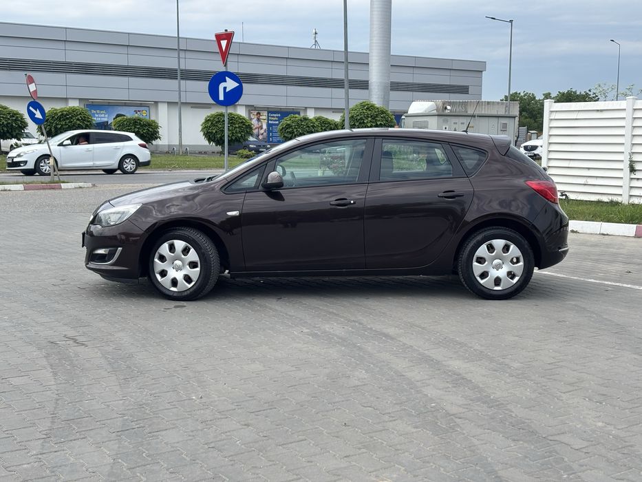 OPEL Astra 2013 — imagine 2