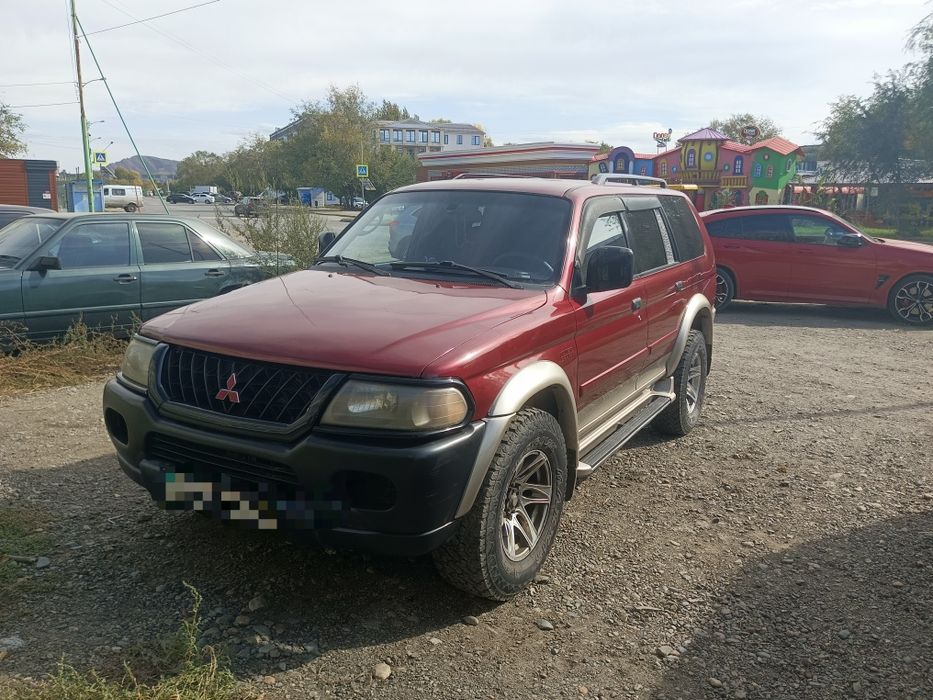 Mitsubishi Montero Sport