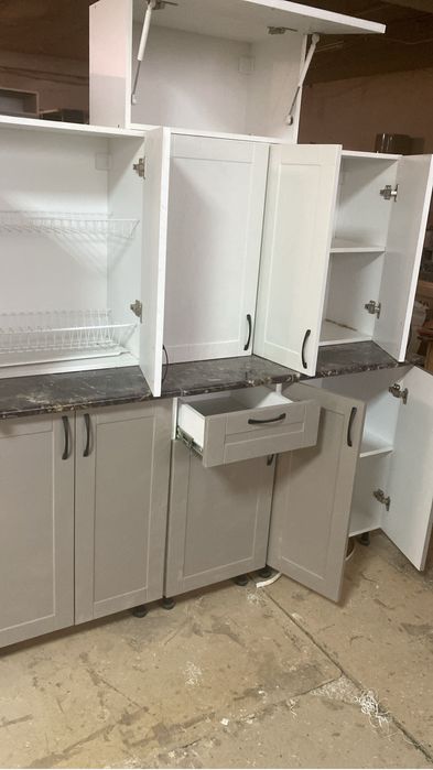Кухонный гарнитур новый