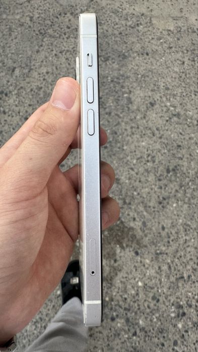 iPhone 12 white 128gb