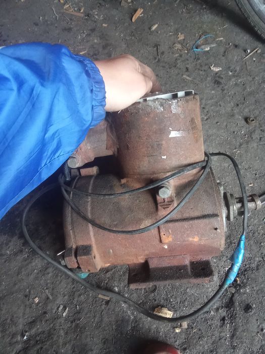 Продам электро двигатель СССР