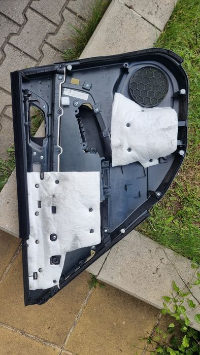 Кора за врата на Субару Аутбек