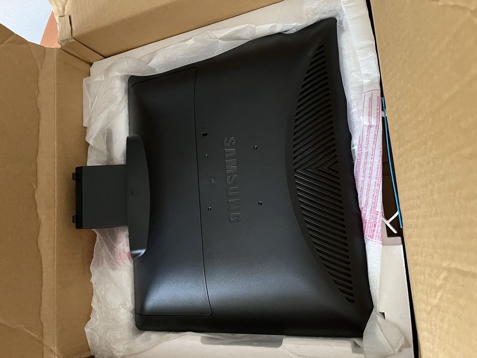 Монитор Samsung SyncMaster 930bf 19”