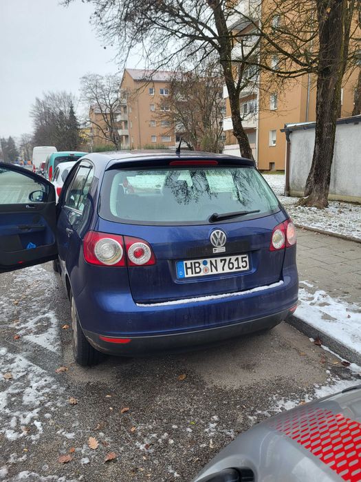 Volkswagen Golf Plus
Миниван
VW Golf Plus 1.4