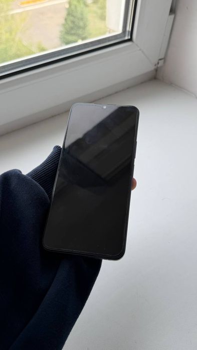 Продам телефон vivo y35