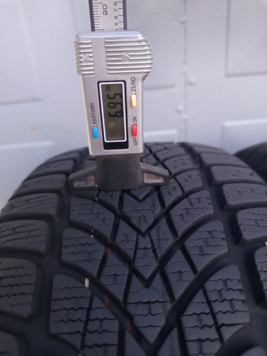 205/55/16 Dunlop (0220) Зимни Гуми