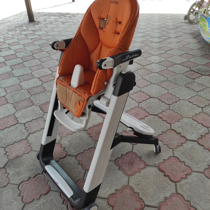 Стульчик для кормления Peg-Perego