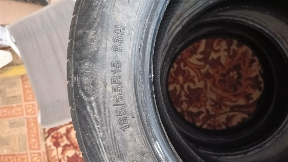 Продам летние шины размер 185/65/15