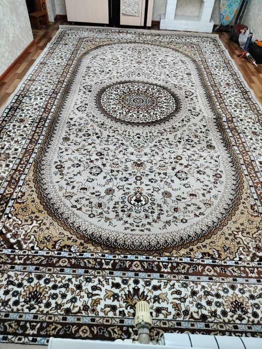 Продам ковры в хорошем состоянии