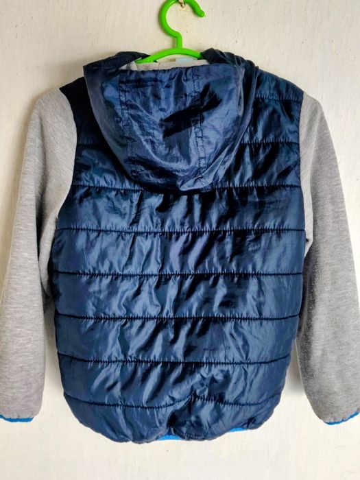 GEACĂ băieți, tip colegiu pentru primăvară.Varsta 8-9 ani-134 cm.