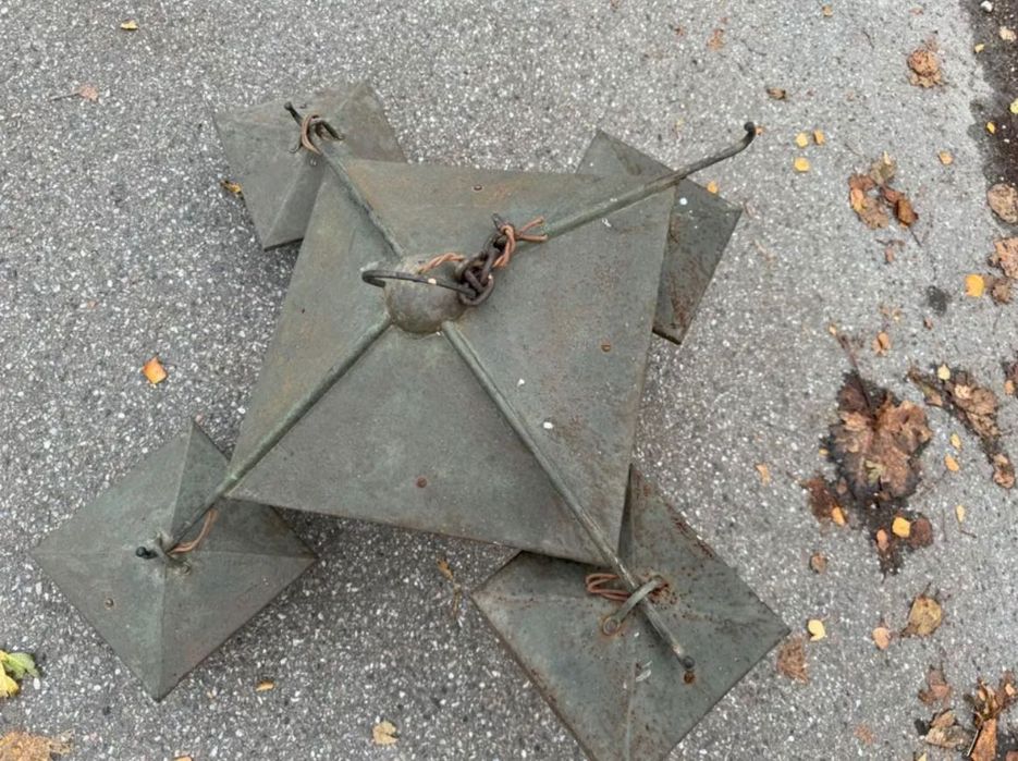 Стари , масивни лампи  Уникати  от ковано желязо . Над 50 годишни