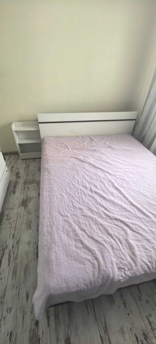 Спалня 160/200 със скрити шкафчета