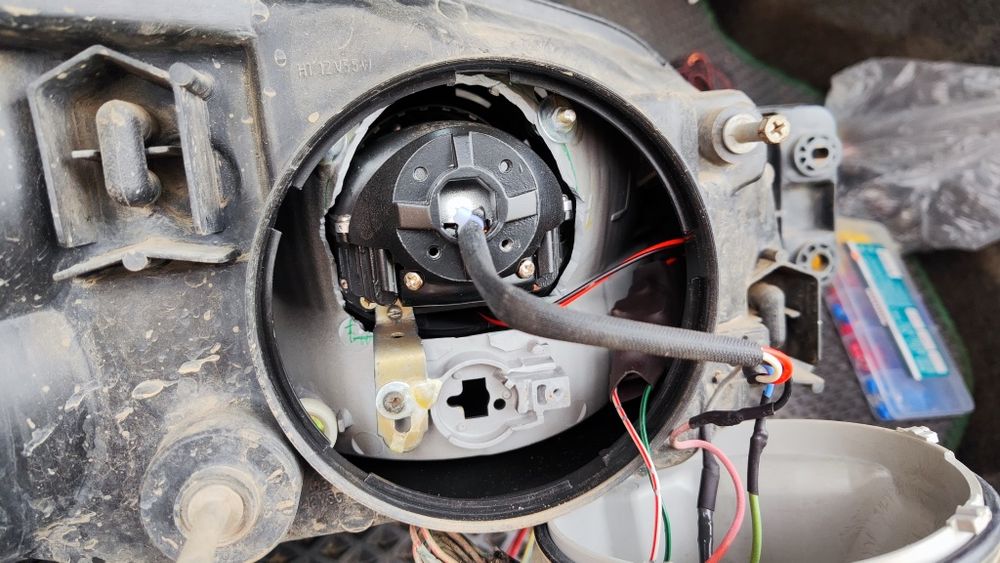 Продам фары Subaru Outback be bh