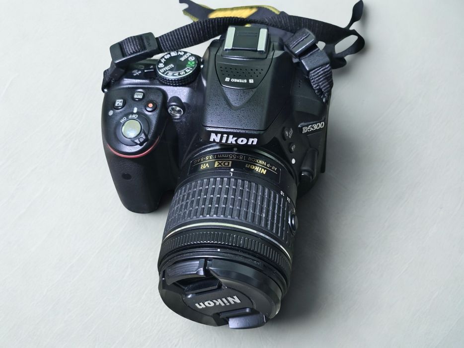 Nikon D5300 + 18–55mm VR | 2 baterii | Set complet | Stare foarte bună