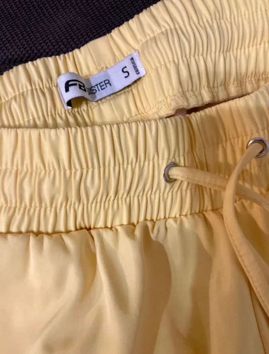 Дамски панталон Sinsay и New Yorker