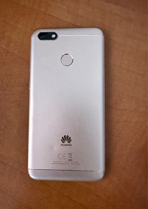 HUAWEI P9 Lite mini Gold в отличном состоянии