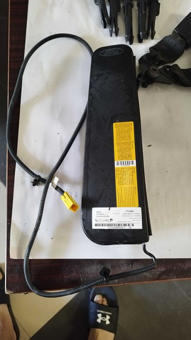 Ford EcoSport 2016г салон -въздушна възглавница ,седалка ,волан и др.