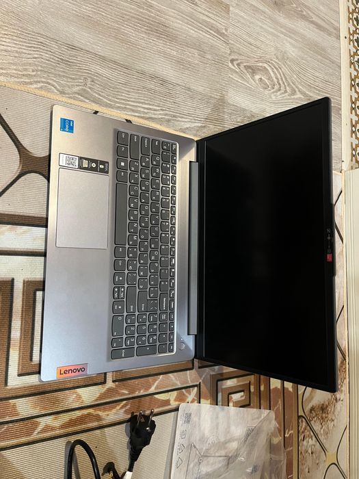 Продам Ноутбук LENOVO