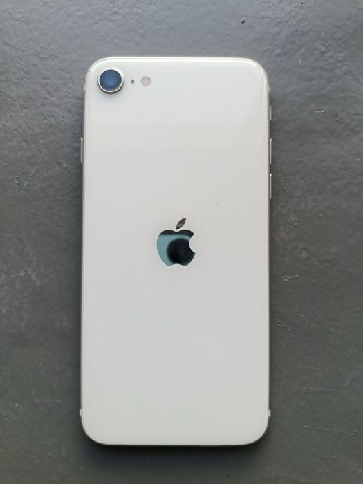 Iphone SE 2020 белый 128gb