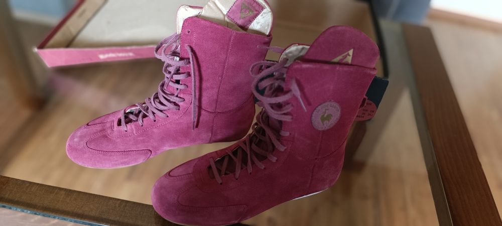 НОВА ЦЕНА Нови дамски кецове Le Coq Sportif 39 номер