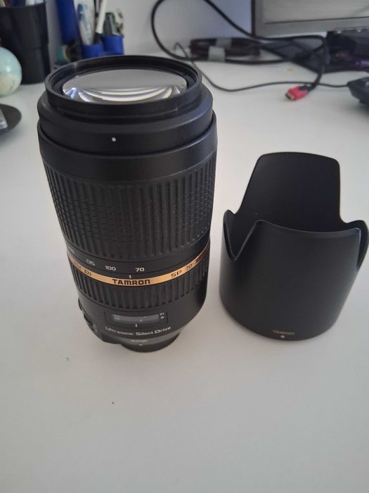 obiectiv Tamron 70-300mm f4 -5.6 , montura Nikon