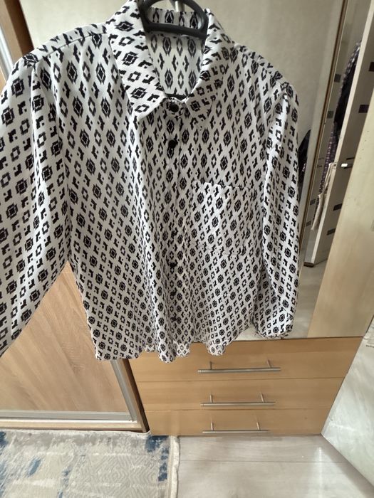 Продам блузку 46 р