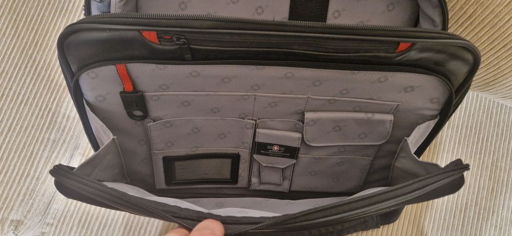 Vand geanta laptop 17" Wenger Swissgear Yukon