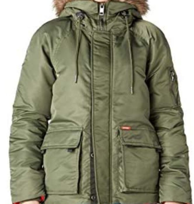 Superdry, Zavetti Canada