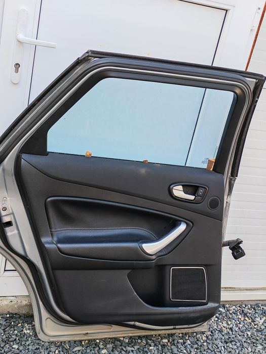 Fata ușa piele Ford Mondeo Mk4 set la 500lei