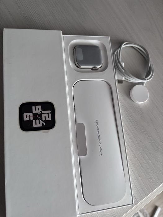 Продам Apple Watch 2 поколения 2023