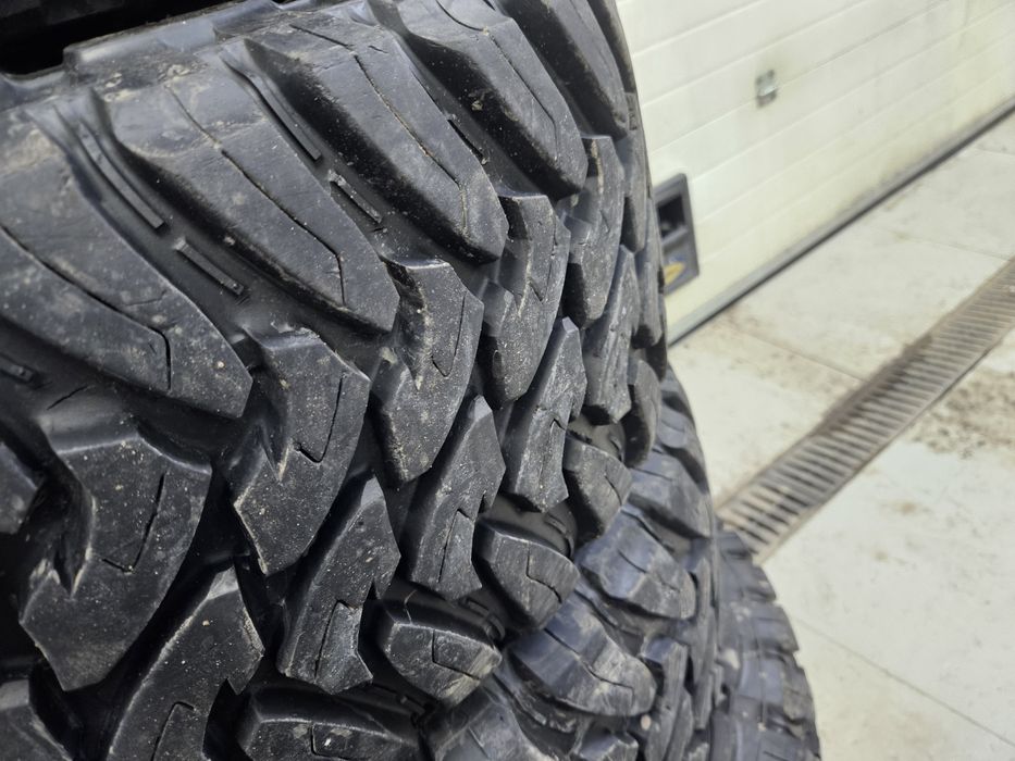 Toyo open country 33x13.5R15