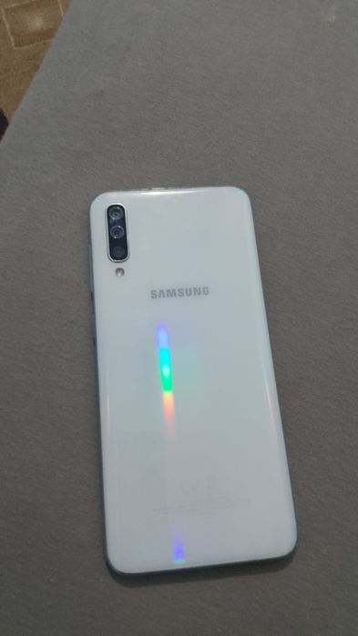 Vând Samsung Galaxy A50 White