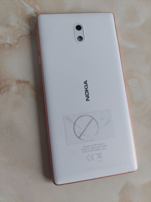Vând Nokia 3 alb, fără probleme, impecabil și perfect funcțional /poze