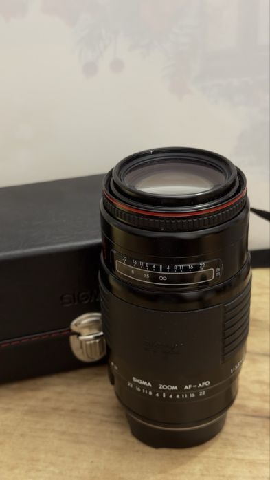 Обектив Sigma 70-210