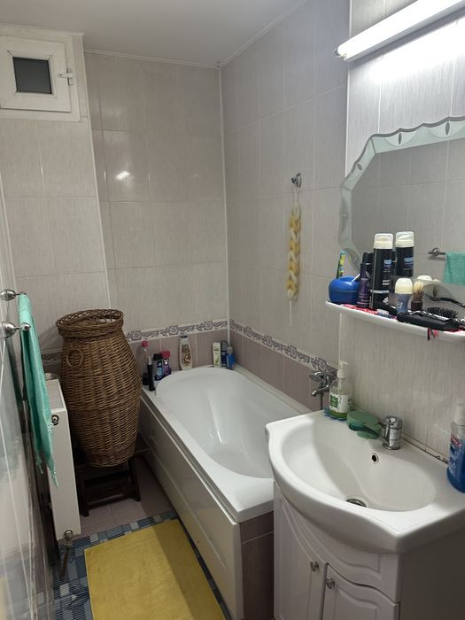 Vanzare apartament 2 camere