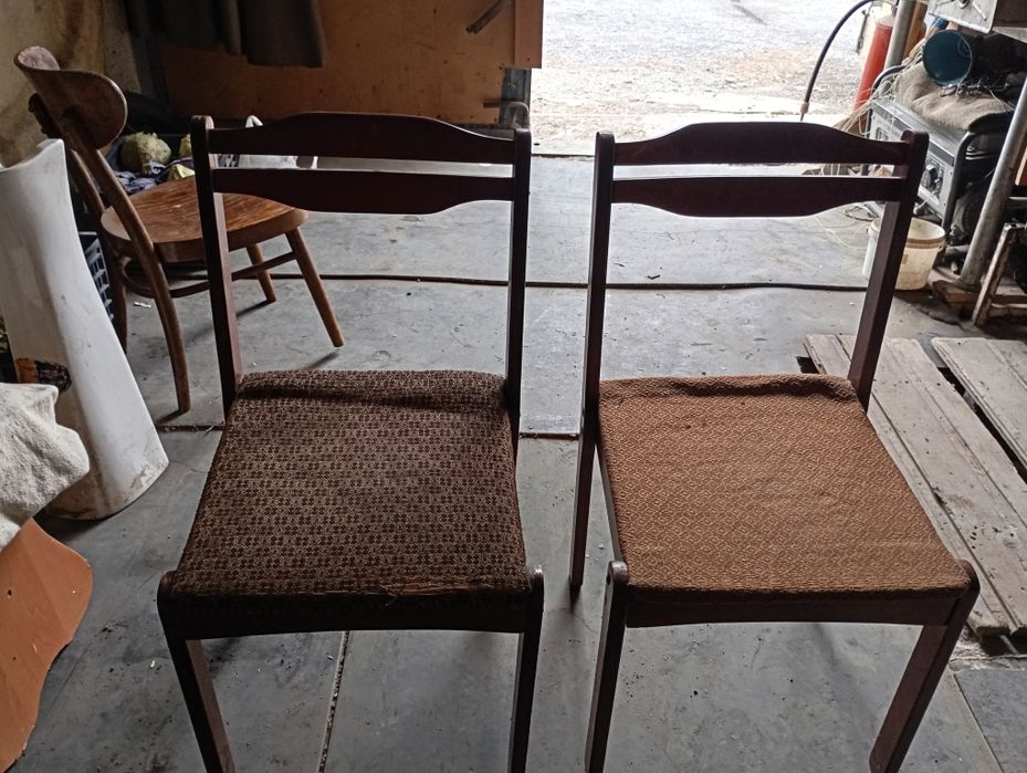 Продаю стулья под рестоврацию