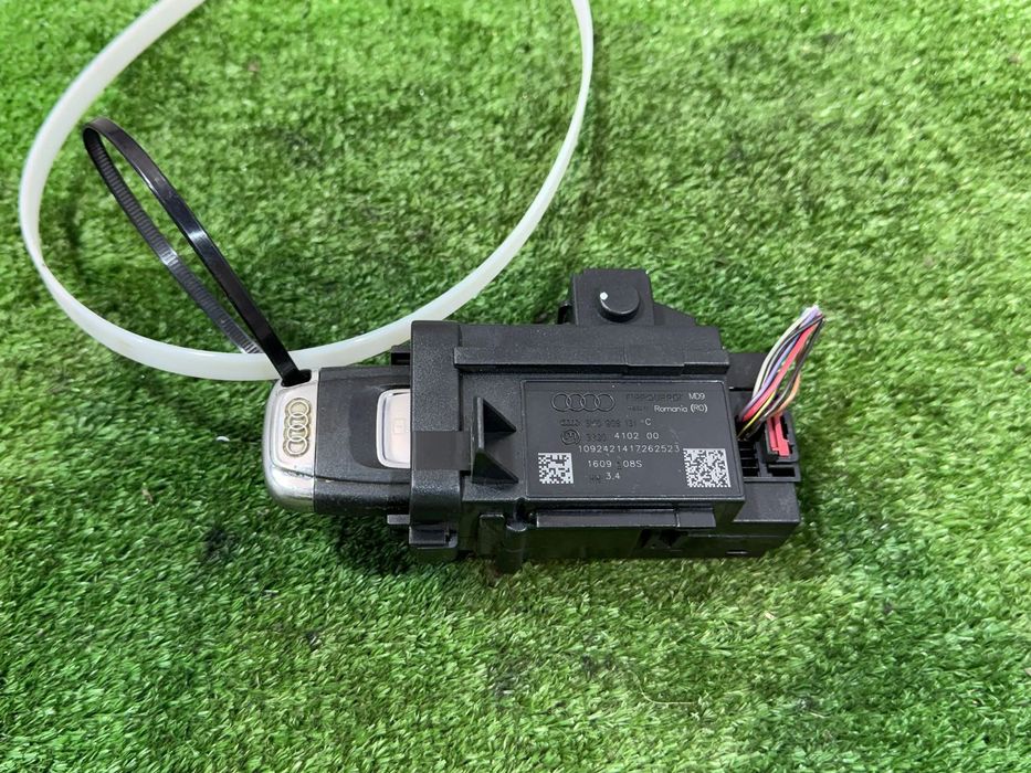 CONTACT CU CHEIE AUDI A4 AVANT 2.0 DIESEL 2009 COD OEM 8K0909131 8K0909131C 2009-2016