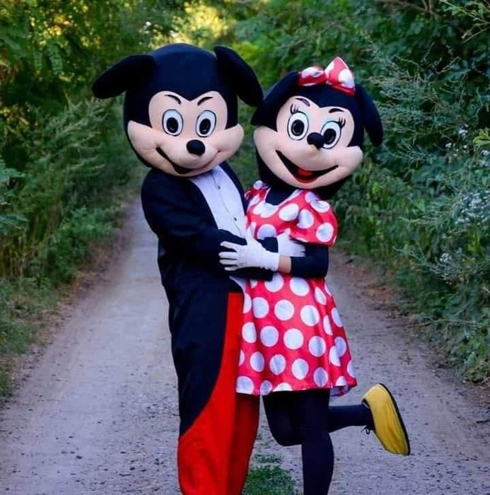 Animatori si mascote pentru copii